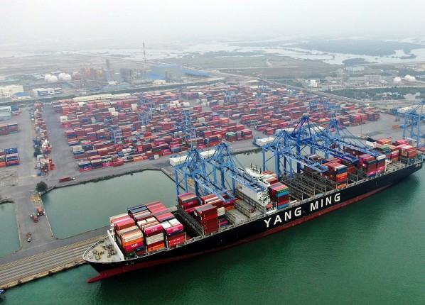 New record of handling volume per one container ship set on Nov 24th 2019