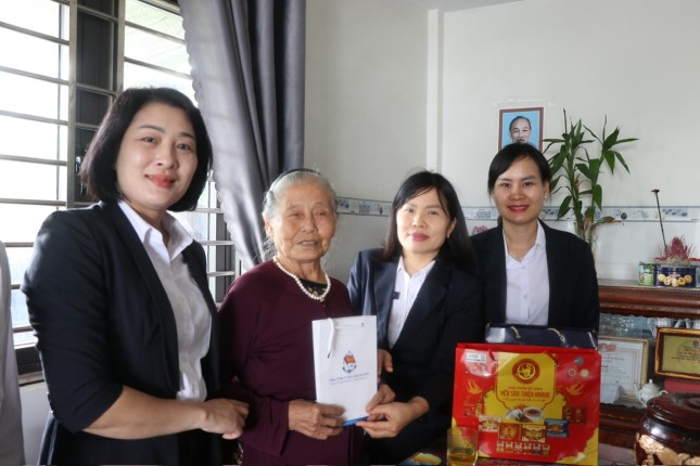 TCIT - CHUNG TAY LAN TỎA YÊU THƯƠNG CÙNG TÂN CẢNG SÀI GÒN HÀNH TRÌNH TRI ÂN CÁC MẸ VIỆT NAM ANH HÙNG TẠI GIA LAI