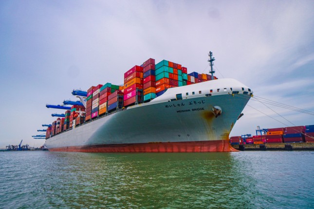 14.235 TEU - KỶ LỤC MỚI VỀ SẢN LƯỢNG XẾP DỠ TRÊN TÀU MẸ TẠI CẢNG QUỐC TẾ TÂN CẢNG – CÁI MÉP (TCIT) CHÍNH THỨC ĐƯỢC THIẾT LẬP